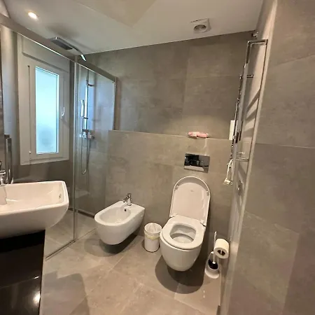 Entire Beachside With 24-hour Security Marbella