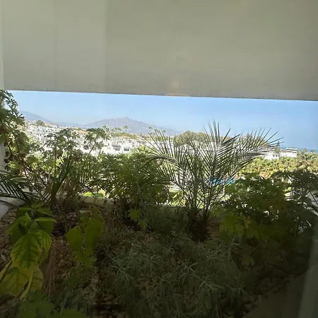 Entire Beachside With 24-hour Security * Marbella