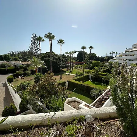 Apartment Entire Beachside With 24-hour Security