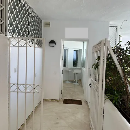 Entire Beachside With 24-hour Security * Marbella